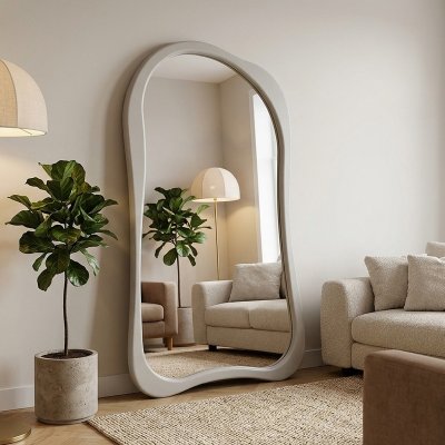 Großer Standspiegel geschwungen mit Holzrahmen Betonoptik – QUENTARA 120 x 190 cm