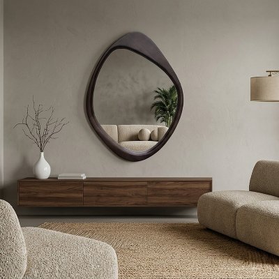 Wandspiegel asymmetrisch mit Holzrahmen nussbaumfarben – ILMORA 65 x 91 cm