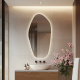 Wandspiegel organisch geformt Menhir 2 - nur Hintergrundbeleuchtung